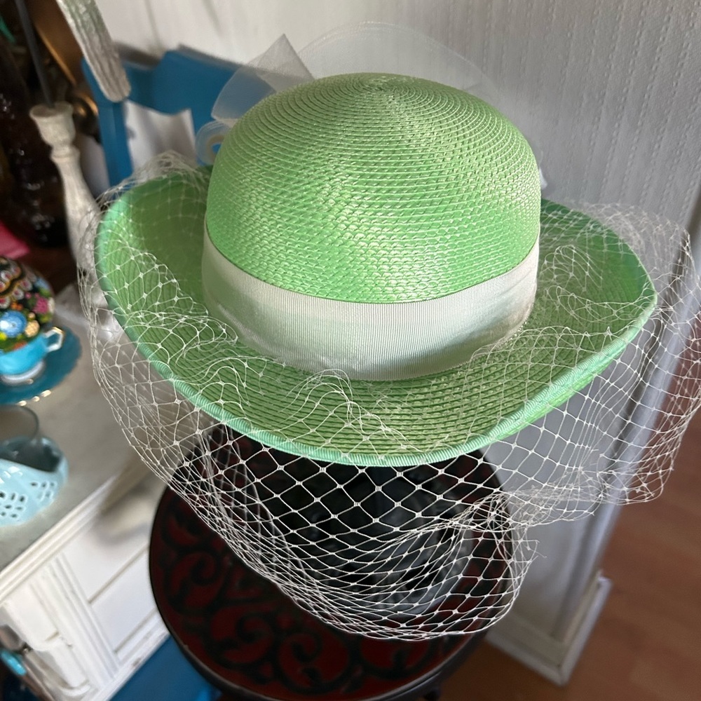 Vintage Mint Green Straw Hat - Picture 3 of 7